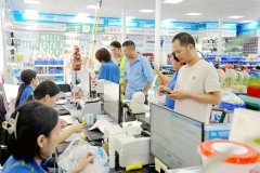 规划8000平方米的仓储物流区